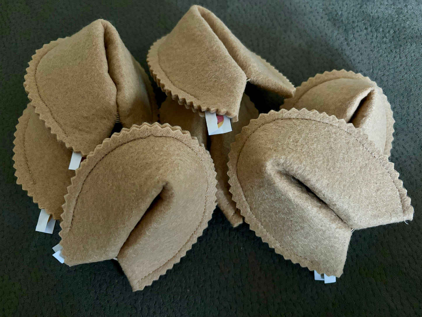 Glückskeks aus Filz, handgenäht